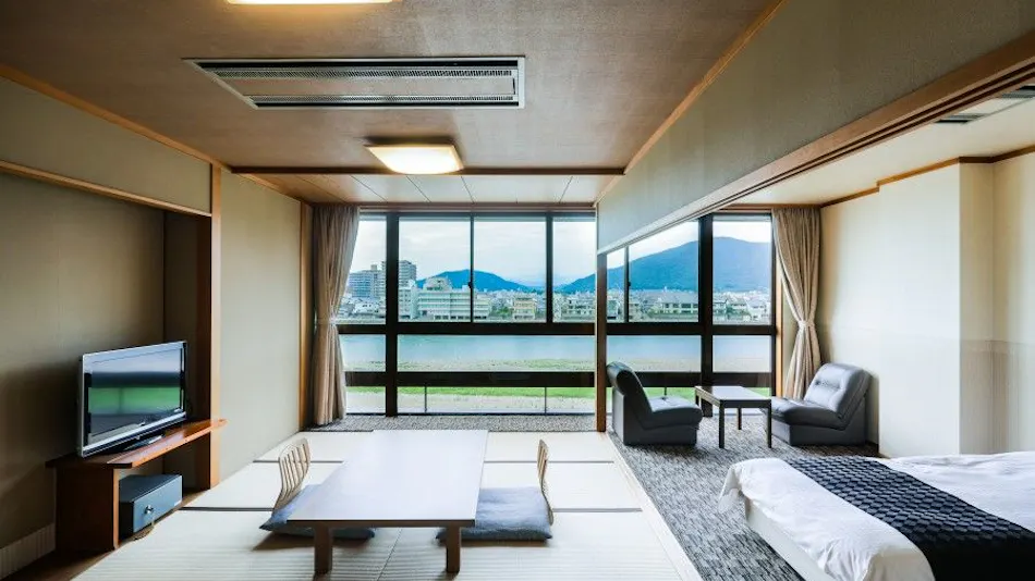 Nagaragawa Onsen Hotel Park