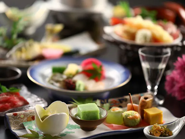 【夕・個室食】<舞の料理>信州の味覚と、天竜川を望むとろみある温泉