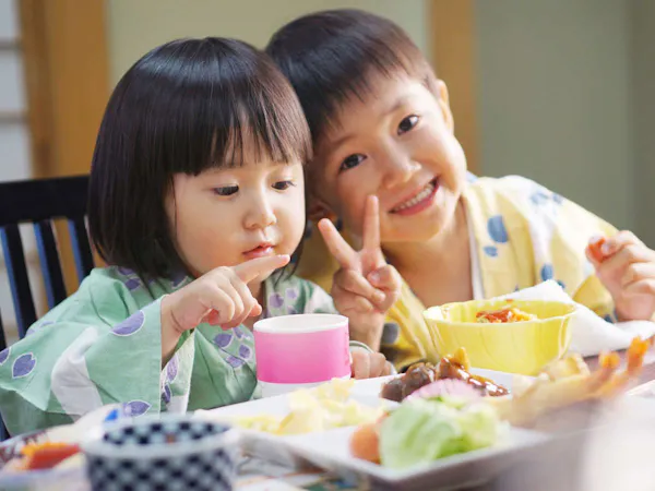 子ども料金一律!【家族・ファミリープラン】霜降り和牛の鉄板焼きを、みんなで贅沢に<彩の料理>