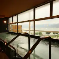 Gekka no Yu menghadap Danau Suwa