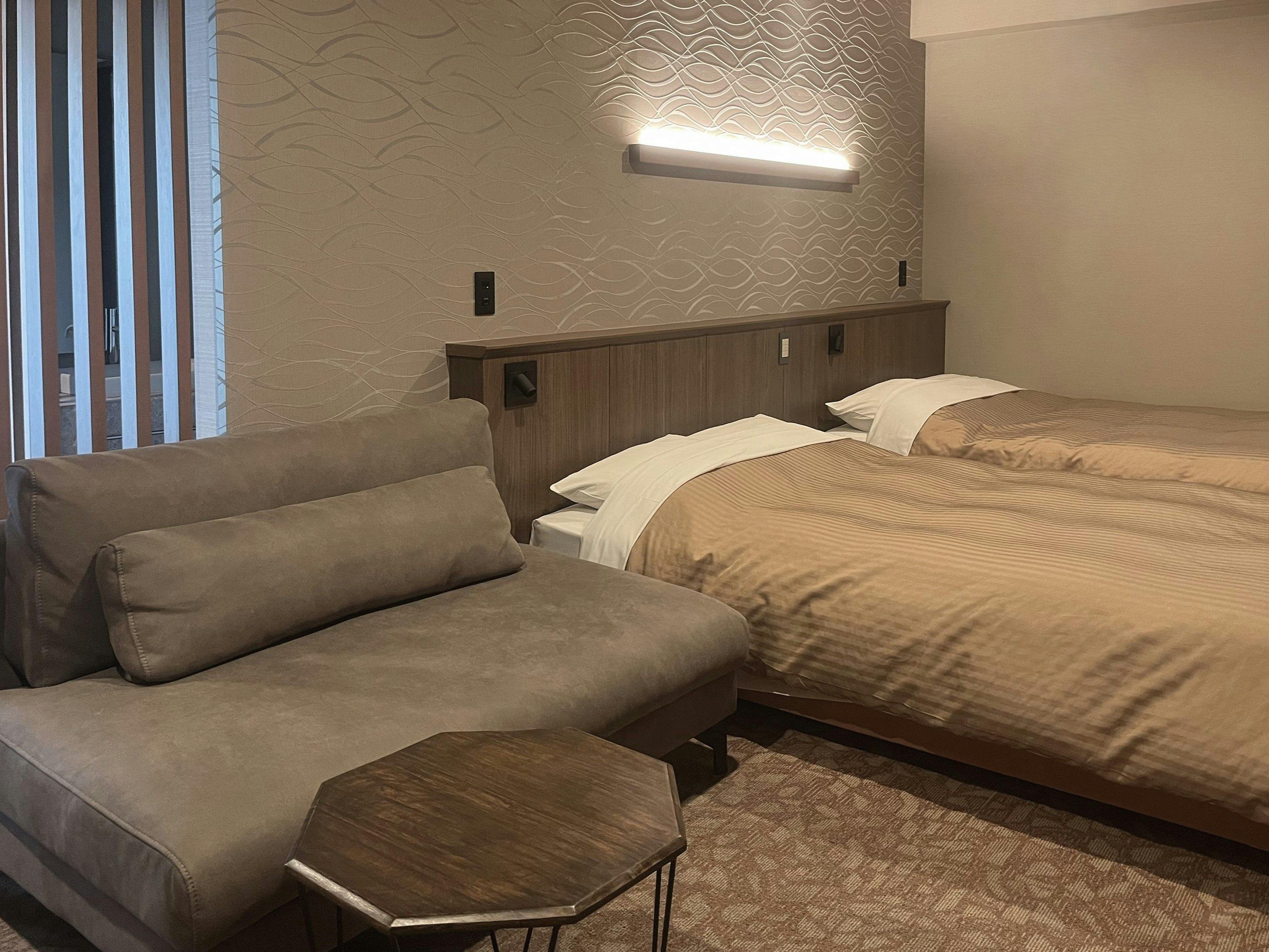 Kamar Twin dengan Pemandangan Danau Suwa yang Populer