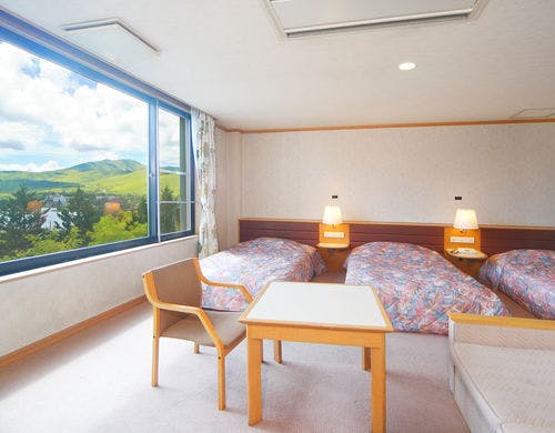 アネックス館洋室4名定員