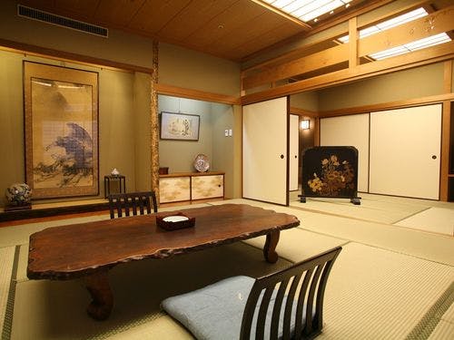 芙蓉山荘　露天風呂付き客室です