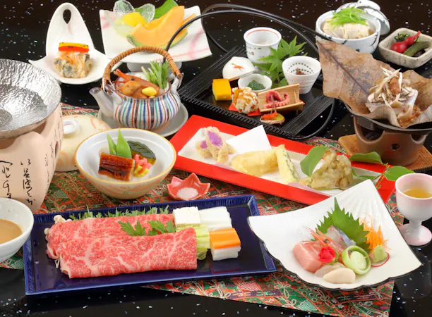 神戸牛しゃぶしゃぶ付の12品~季節の和会席