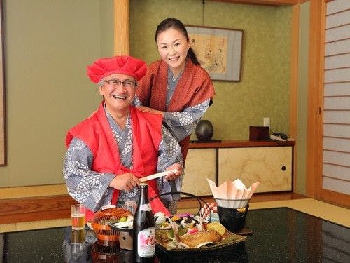 ちゃんちゃんこのお貸出しは赤・黄・紫あり