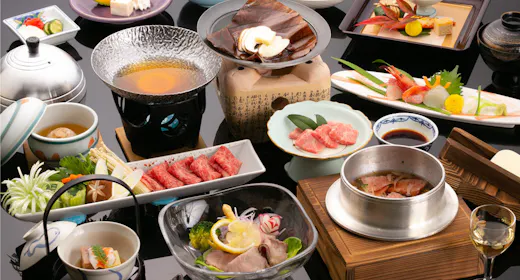 【新登場】ようこそ飛騨へ~最高級飛騨牛をふんだんに使用した【飛騨牛ごっつぉう御膳】