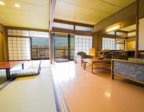 露天風呂付き客室　川の寮四季彩