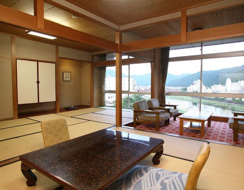 和室15畳(9畳+6畳の2間)