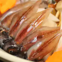 ชาบูปลาหมึกเรืองแสง