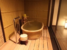 源泉の一軒宿　ふくみつ華山温泉