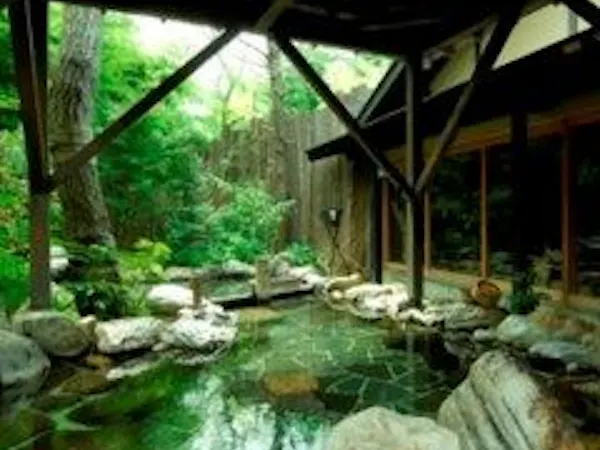 【スタンダード】全室檜の露天風呂付!貸切露天風呂・湯上りドリンクなど無料サービス充実~1泊2食付