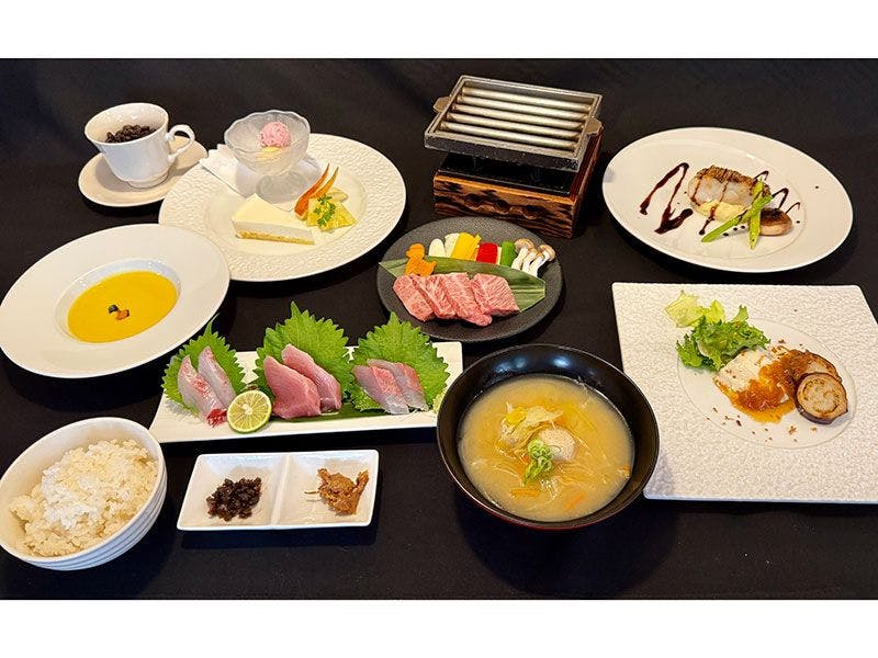 ดินเนอร์ฟูลคอร์สเมนูหลักเนื้อวากิวโทตโตริ