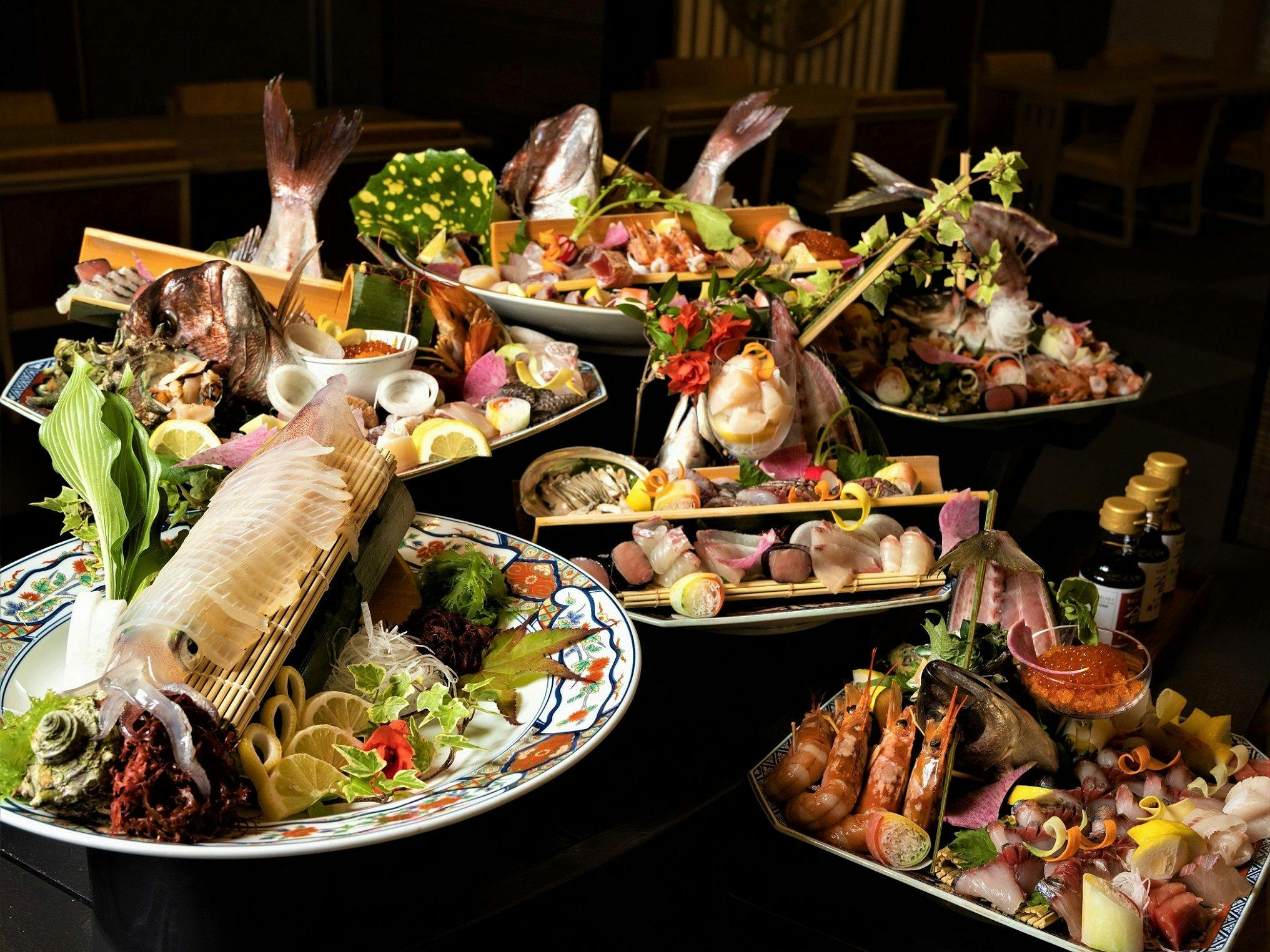 ＜夕食ビュッフェ＞ 刺し盛り一例。