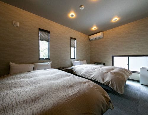 琥珀天然温泉半露天風呂