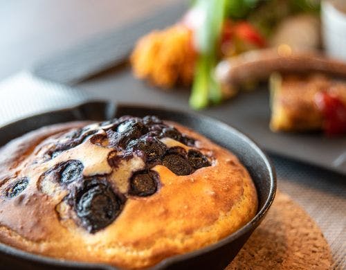 夏の朝食の定番　オリジネルパンケーキです