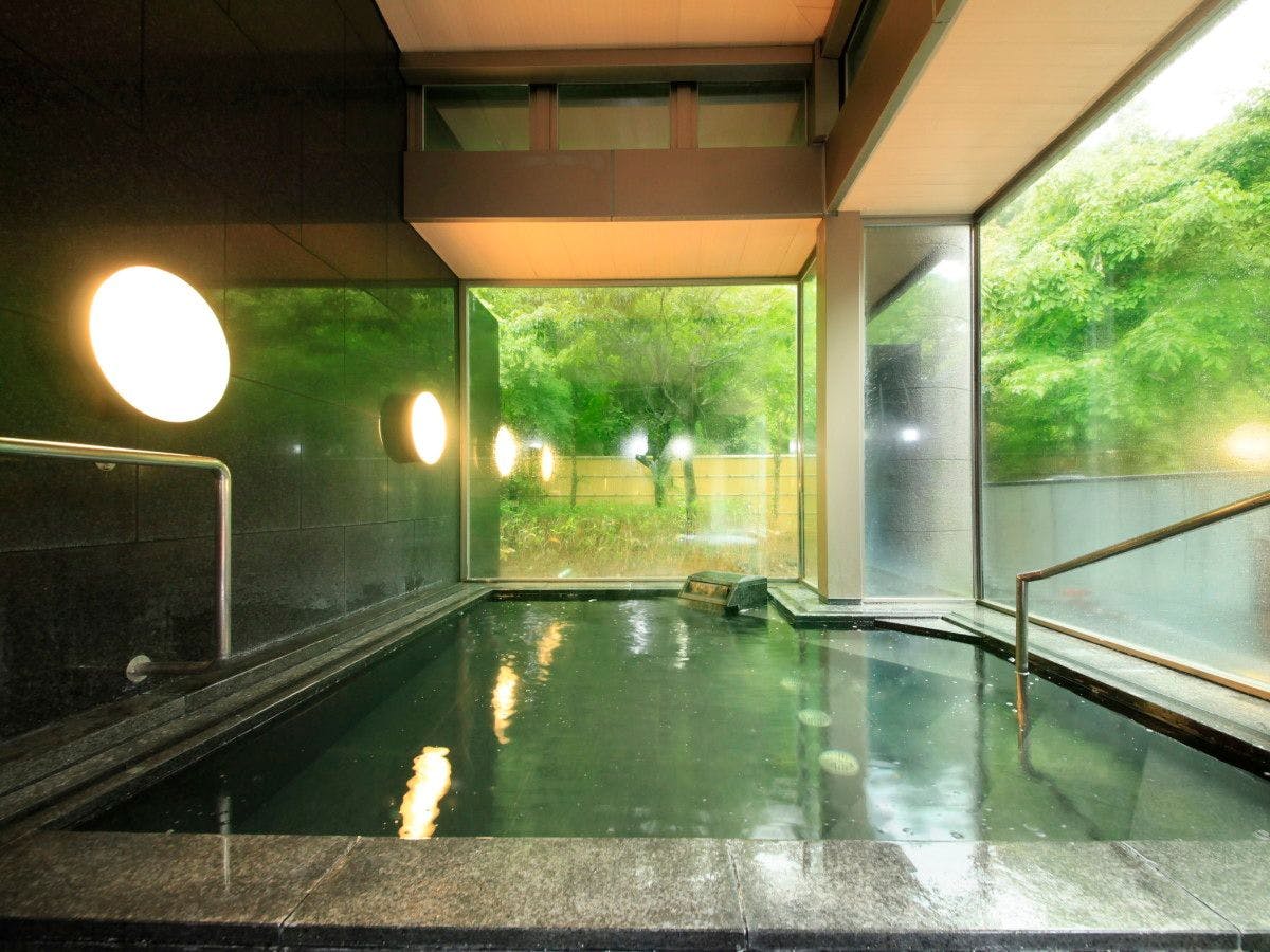 大きな窓が印象的