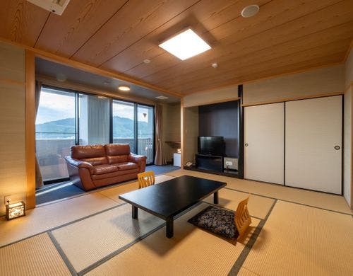 【和室】ゆったりと過ごせる・和室（10畳）