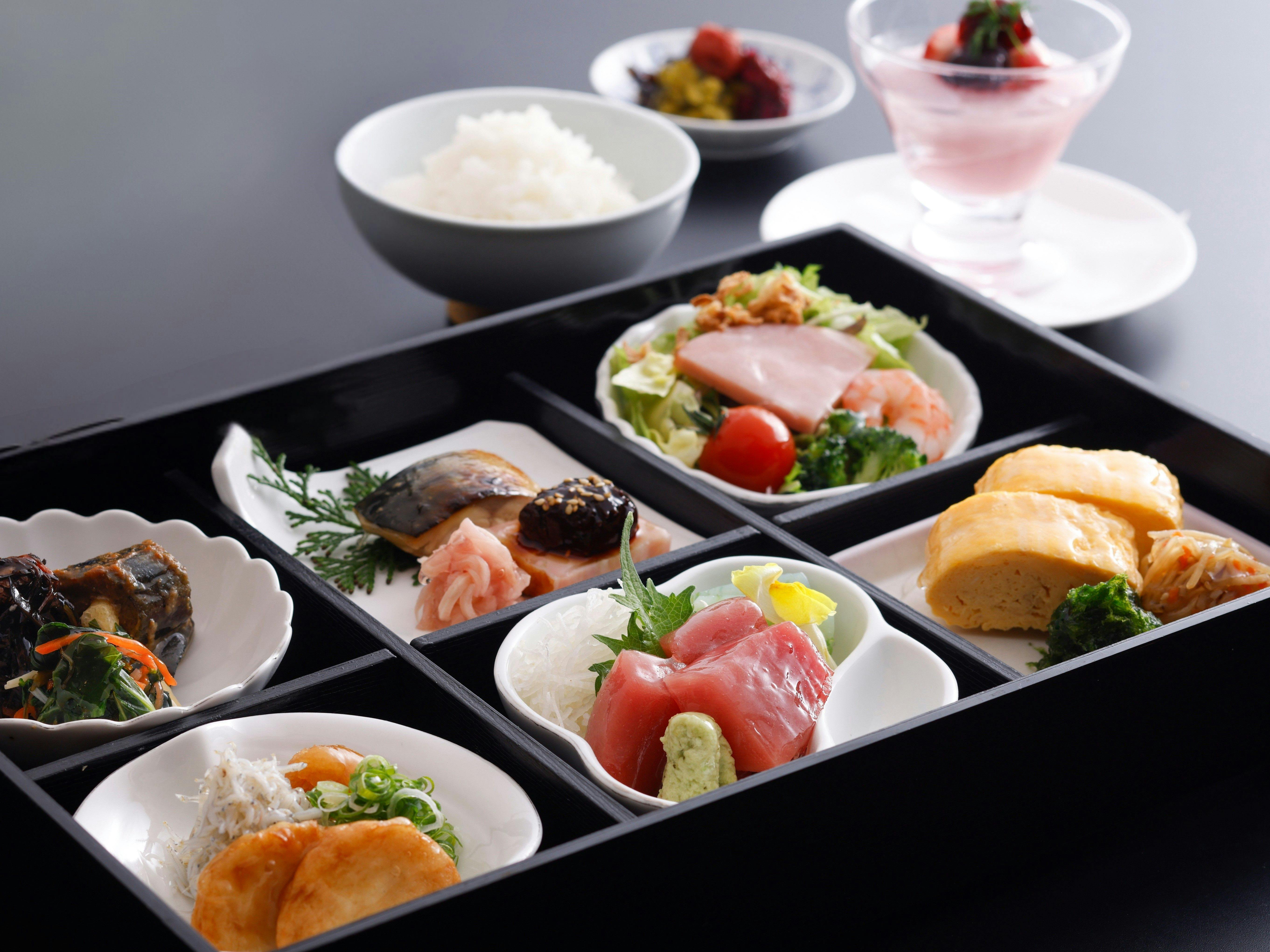 【ご朝食】