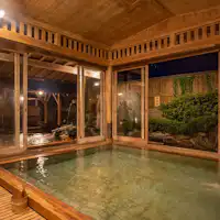 【大浴場】1階庭園露天風呂(風待ちの湯)