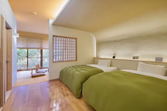 Kamar Gaya Jepang dan Barat dengan Tempat Tidur Twin (16 Tatami).