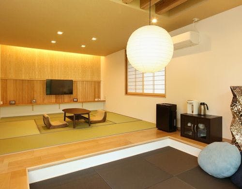 和室１６畳シャワーブース＋露天風呂付客室