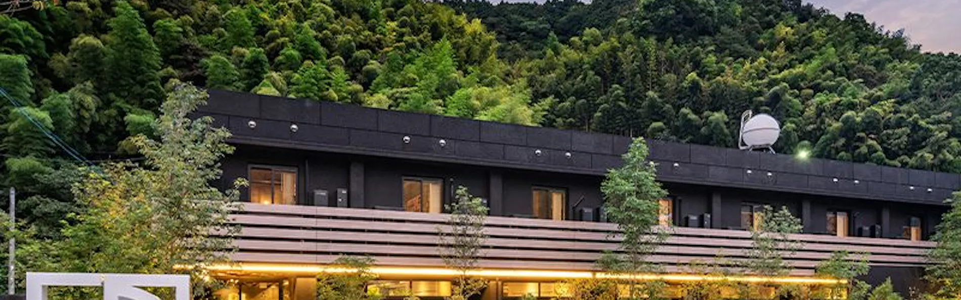 1HOTEL