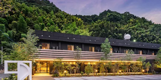 1HOTEL