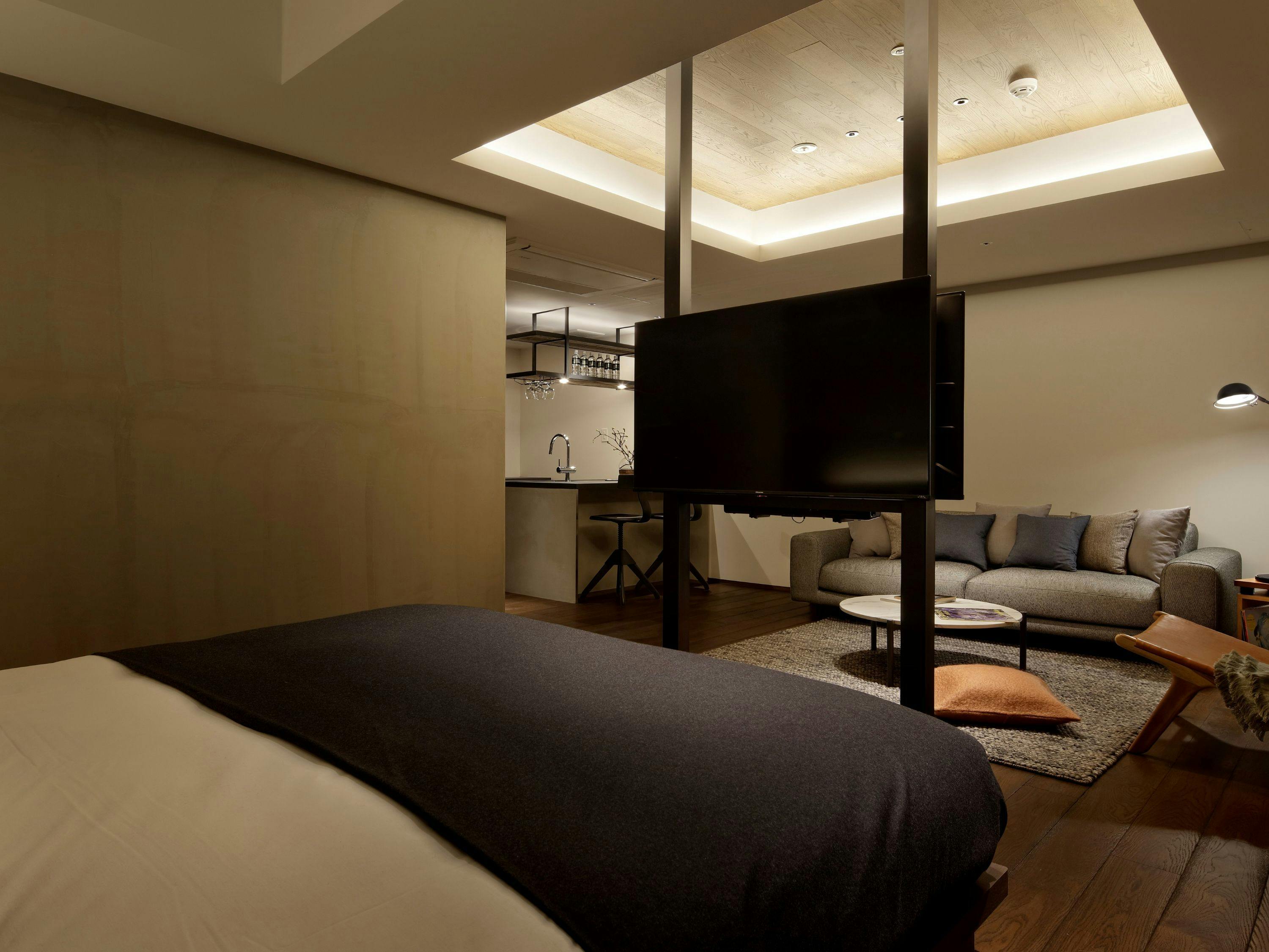 HIDEOUT