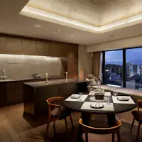 ห้องสวีทพรีเมียม (พร้อมระเบียง)