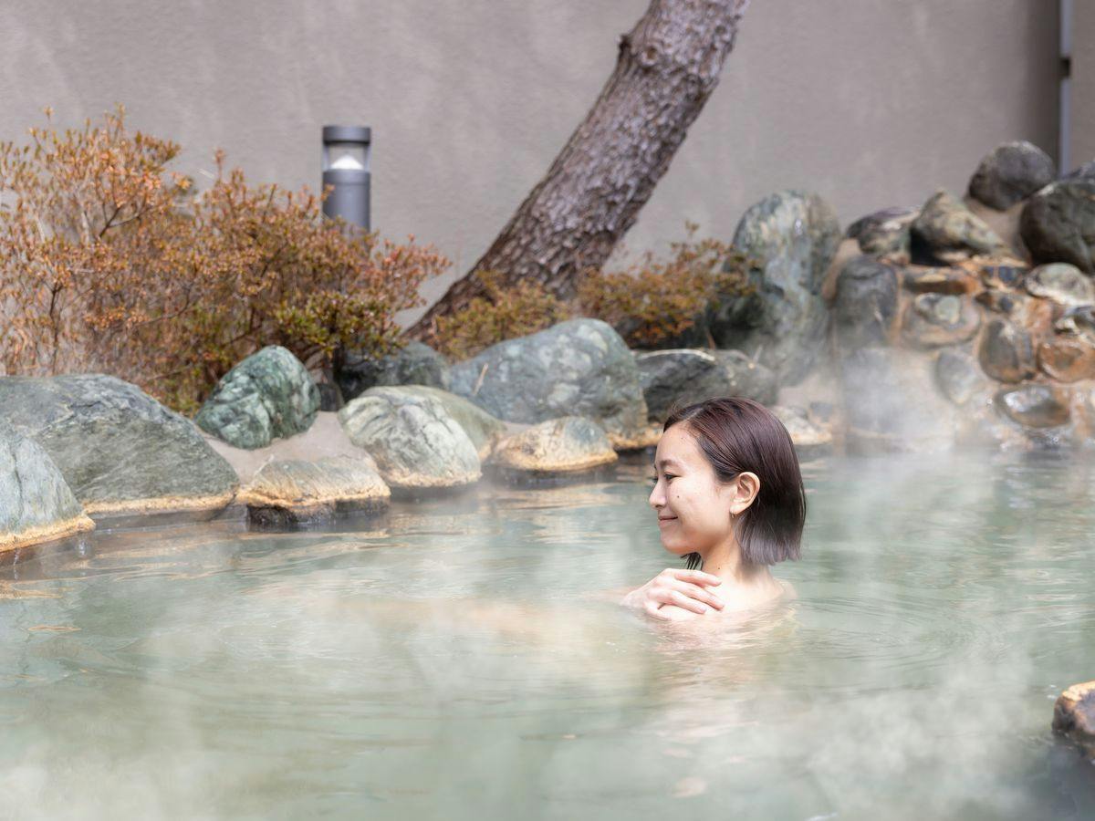 源泉かけ流し露天風呂