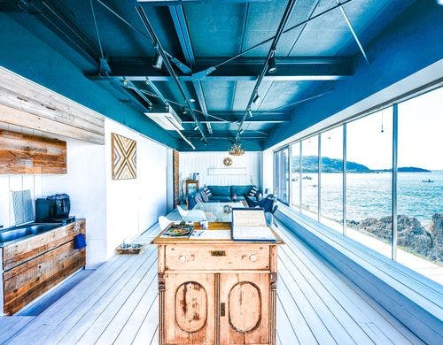 テラスから室内を見たイメージです