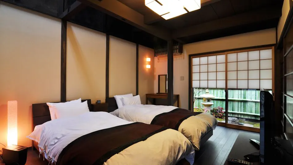 Toyosono Kurenai-an
