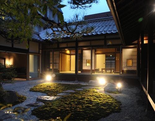 昭和初期の空き家を改修。