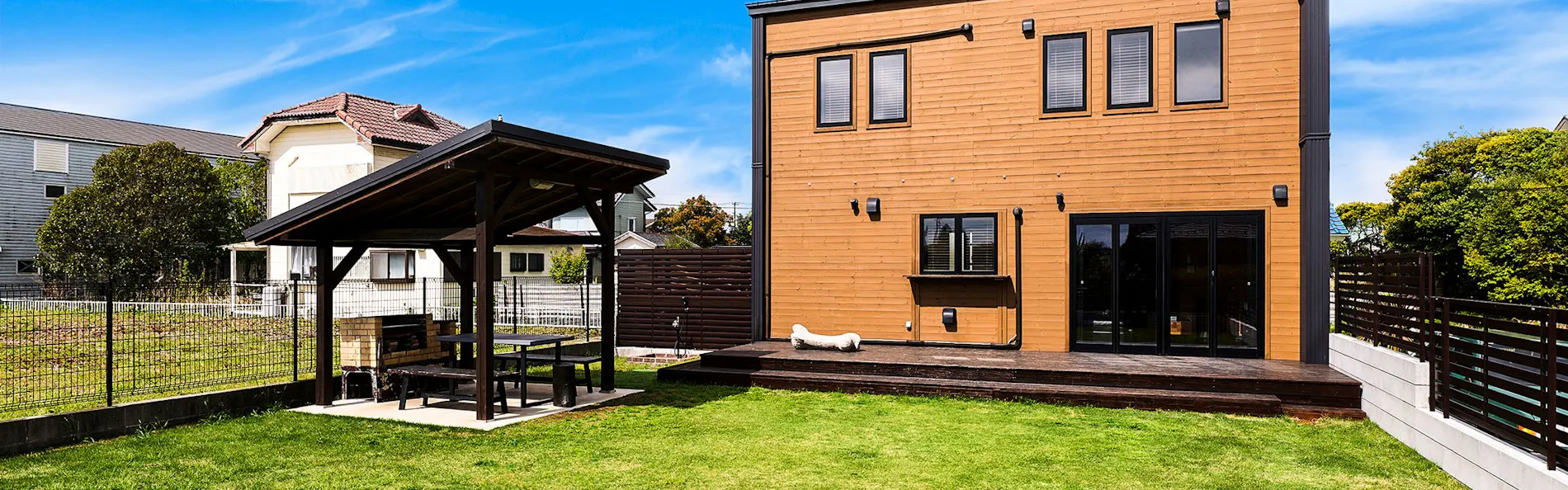 Beds and Dog run