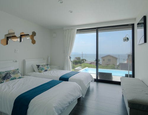 18 Praha House Master Bed Room