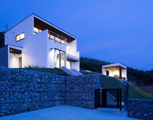 18 Praha House Night Exterior