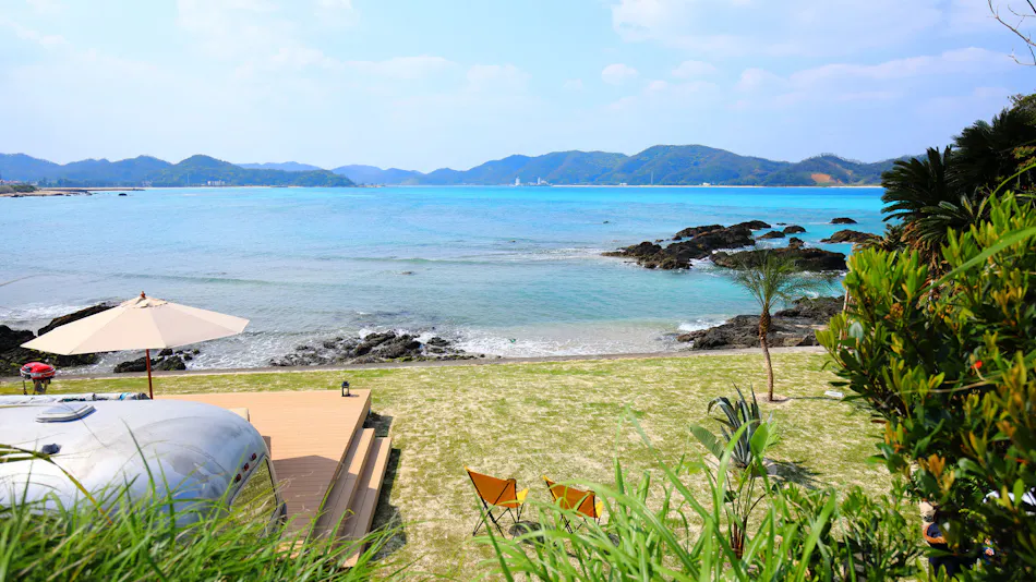 HOLLY CAMP AIRSTREAM VILLA AMAMI
