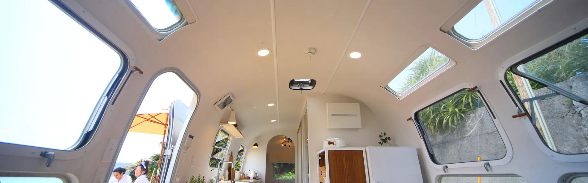 HOLLY CAMP AIRSTREAM VILLA AMAMI