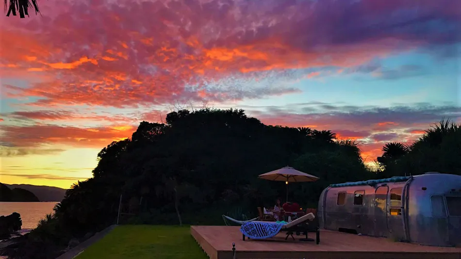 HOLLY CAMP AIRSTREAM VILLA AMAMI