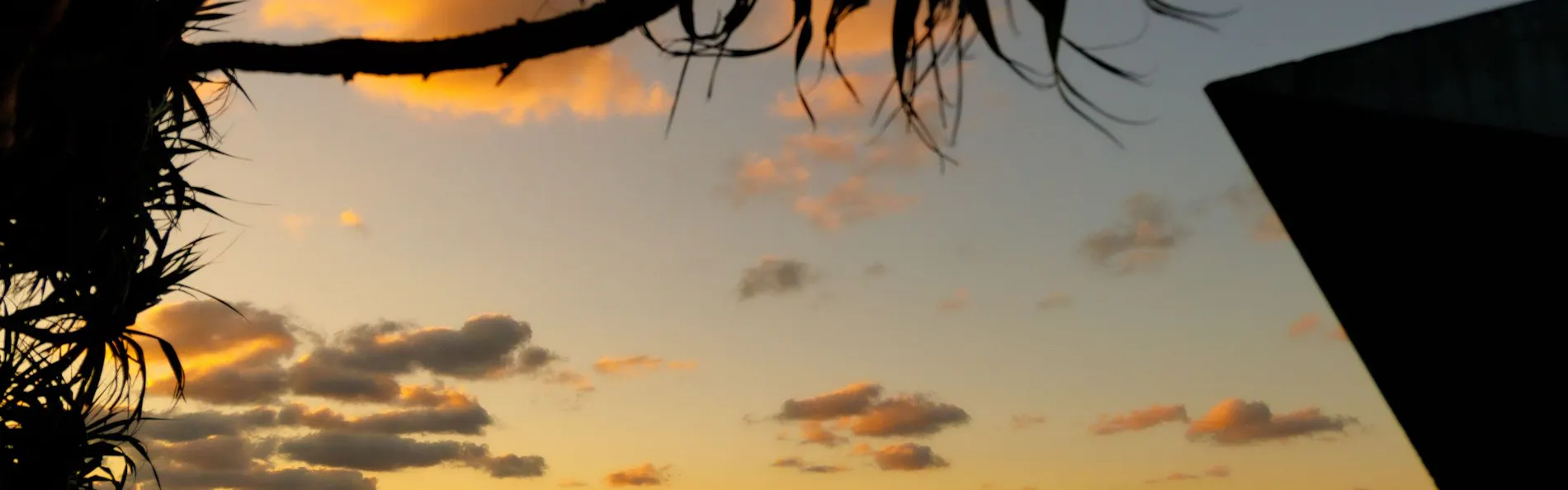 ヴィラリゾートホテル 伝泊 The Beachfront MIJORA