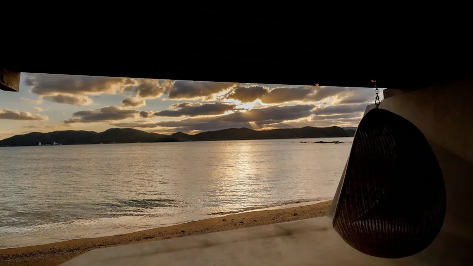 Villa Resort Hotel Denpaku The Beachfront MIJORA