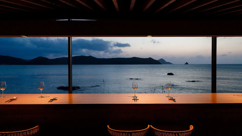Villa Resort Hotel Denpaku The Beachfront MIJORA