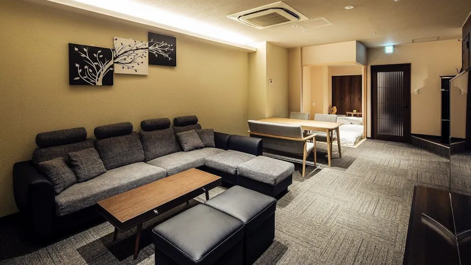 Lando Residence Hiroshima Suites