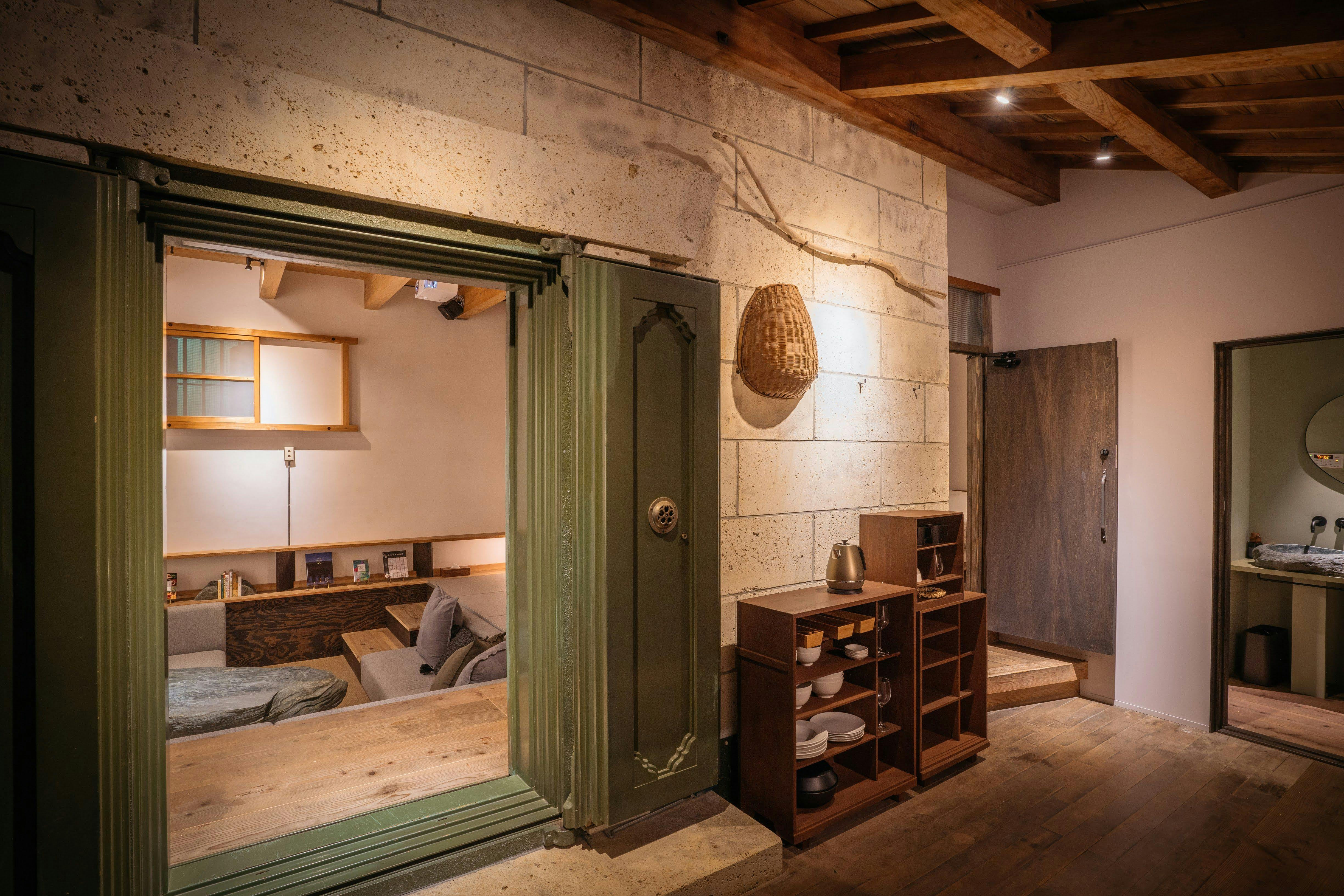 1日1組限定・全7棟　職人に弟子入りできる宿　Bed and Craft