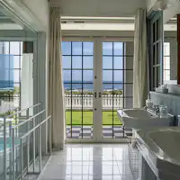 Bath & Sanitary 浴室とサニタリー