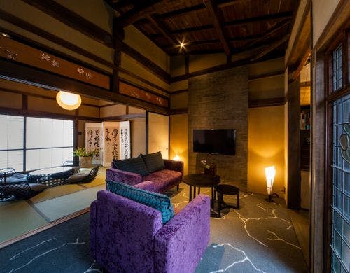 ライブラリーリビングと本座敷