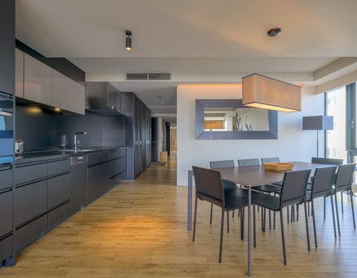 301 3ベッドルーム スイート