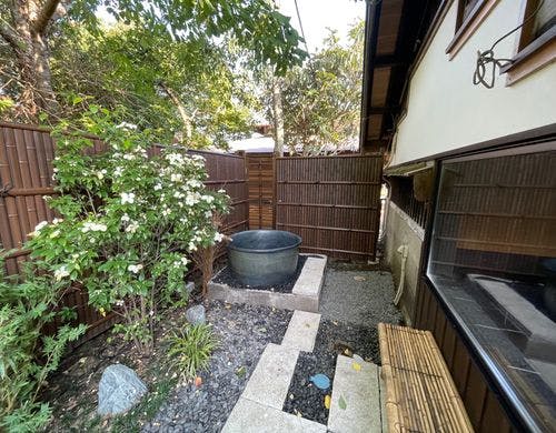 庄屋の里たなか　露天風呂　昼