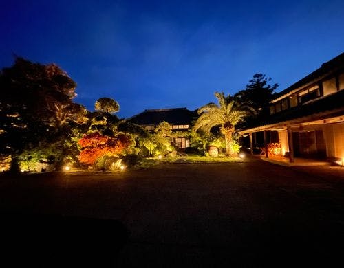 庄屋の里たなか夜外観