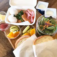 조식 세트(사진은 2인분의 예시)